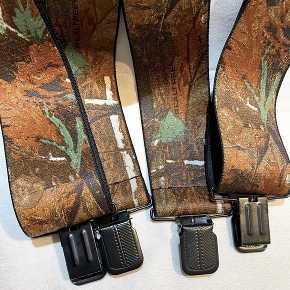 RealTree Camo Suspenders Clip On Outdoor Hunting  Clip on Style  2” wide Elastic - Picture 5 of 6